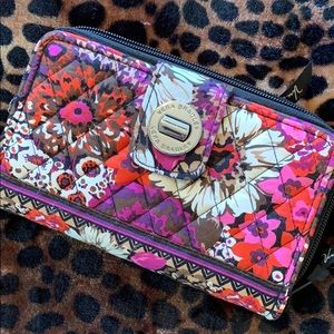 Vera Bradley Turnkey Wallet